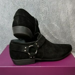 Low Heel Suede Shooties